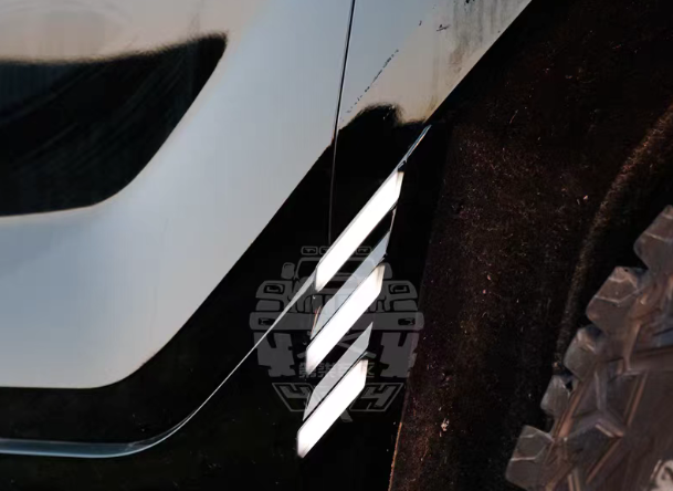 tank-400-single-color-fender-lights