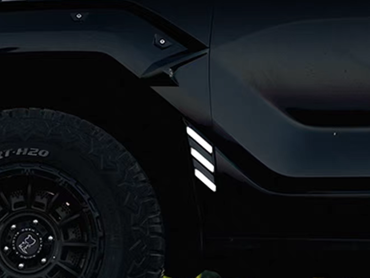 tank-400-single-color-fender-lights