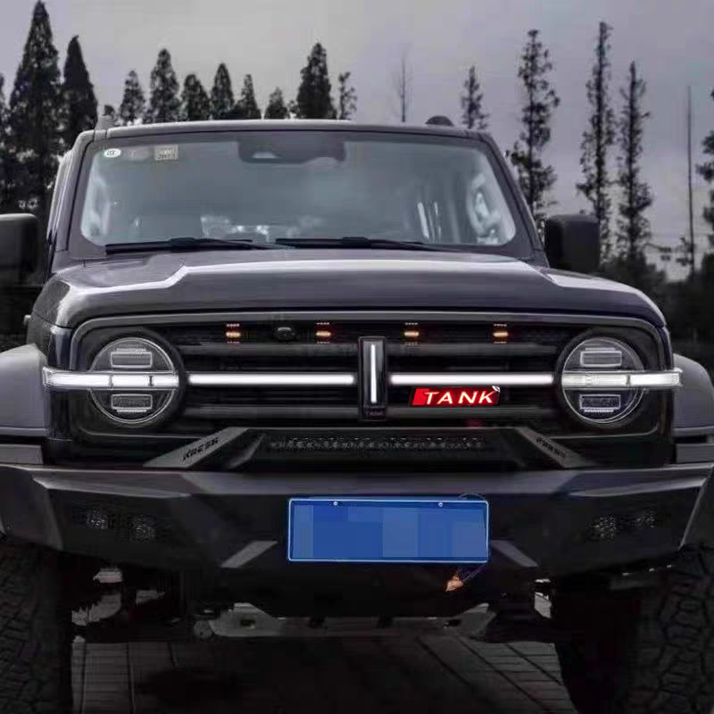 Tank 300 Grille With Grille Light